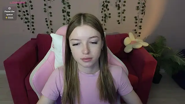 Snapshot of Eva_Th0mpson chatting on 07/07/26, 12:57 Eva Th0mpson online show from 07/07/26, 12:57