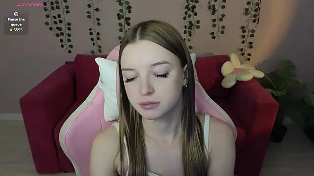 Snapshot of Eva_Th0mpson chatting on 07/08/26, 12:59 Eva Th0mpson online show from 07/08/26, 12:59