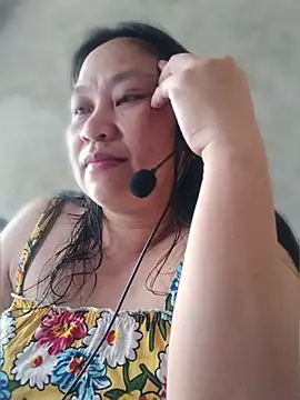 Snapshot of belove_hot43 chatting on 05/25/26, 05:02 belove hot43 online show from 05/25/26, 05:02