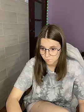 Blossom Emily online show from 06/06/26, 04:01
