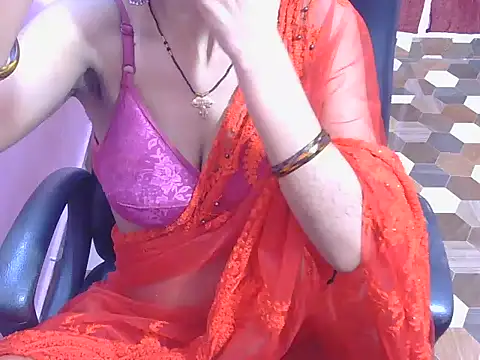 Snapshot of wild_minakshi chatting on 07/07/26, 08:07 wild minakshi online show from 07/07/26, 08:07