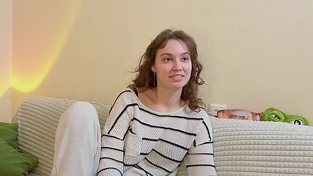 JolieDerringer online show from 05/19/26, 07:26