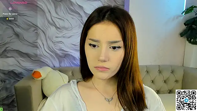 Snapshot of Lonny_Peach chatting on 07/31/26, 03:06 Lonny Peach online show from 07/31/26, 03:06