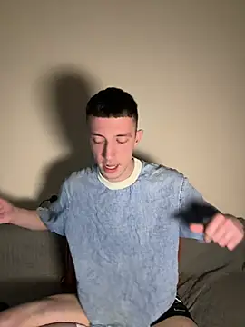 Matteoluvv online show from 05/03/26, 10:38