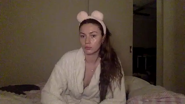 daisycollins online show from 05/29/26, 08:12