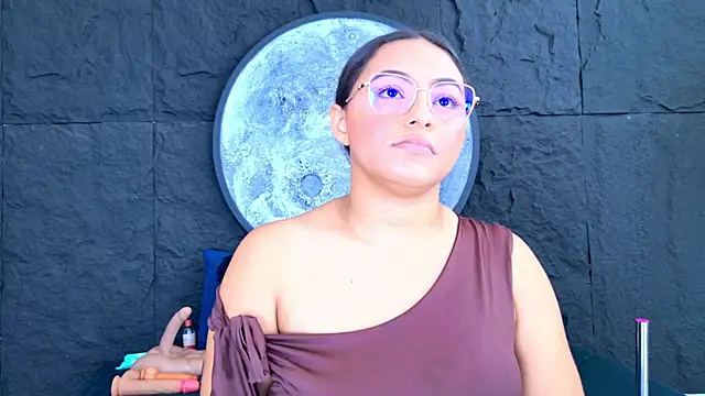 JessiBannkss online show from 06/24/26, 12:37