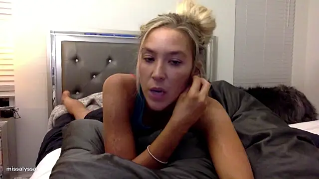 Snapshot of Misss_alyssaaa chatting on 06/09/26, 04:13 Misss alyssaaa online show from 06/09/26, 04:13