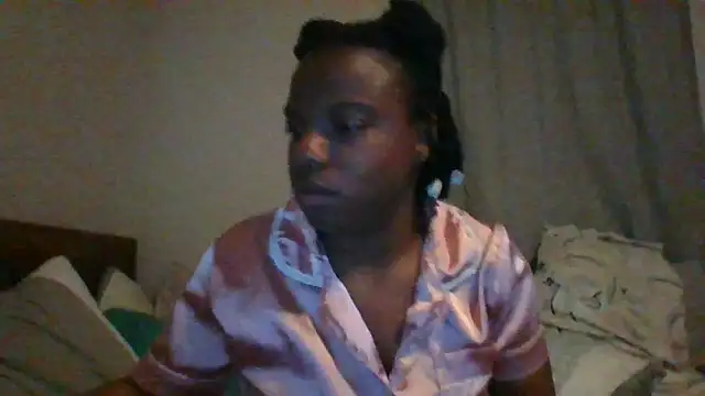 Snapshot of princesselizabeth chatting on 05/07/26, 01:55 princesselizabeth online show from 05/07/26, 01:55