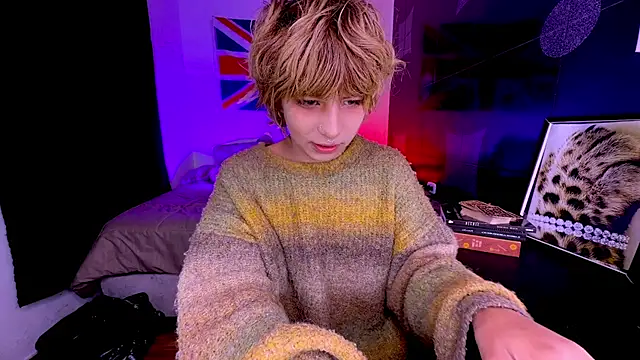 Snapshot of Aronn_44 chatting on 07/19/26, 11:03 Aronn 44 online show from 07/19/26, 11:03