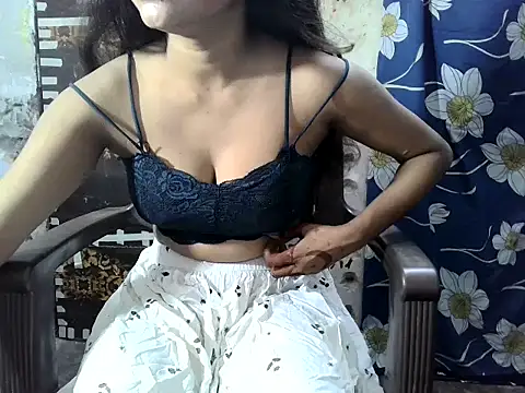 Snapshot of Lovely_Pandey chatting on 07/05/26, 05:31 Lovely Pandey online show from 07/05/26, 05:31