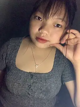 Cham-py online show from 05/06/26, 01:03