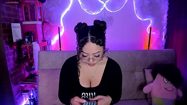 Snapshot of liz_martins1 chatting on 06/01/26, 02:35 liz martins1 online show from 06/01/26, 02:35