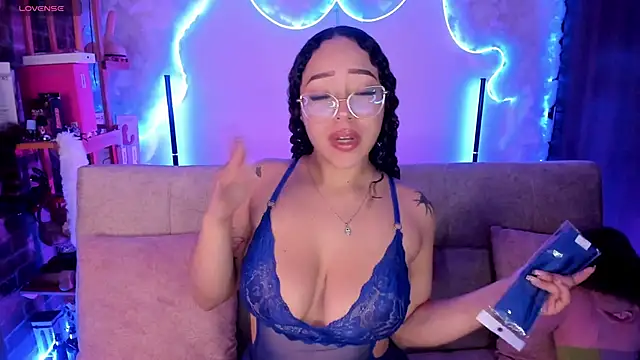 Snapshot of liz_martins1 chatting on 06/03/26, 01:52 liz martins1 online show from 06/03/26, 01:52