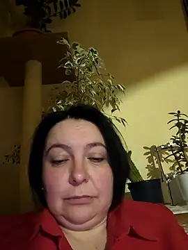 Snapshot of EmmaEmmy40 chatting on 05/04/26, 07:10 EmmaEmmy40 online show from 05/04/26, 07:10