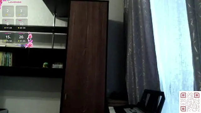 Snapshot of RebelDesiree chatting on 06/15/26, 06:15 RebelDesiree online show from 06/15/26, 06:15