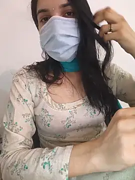 Snapshot of zoya_baby_ chatting on 06/04/26, 03:34 zoya baby online show from 06/04/26, 03:34