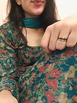 zoya baby  online show from 07/01/26, 04:07