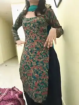 zoya baby  online show from 07/31/26, 03:22