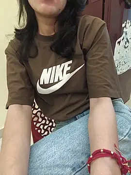 zoya baby  online show from 08/03/26, 10:43