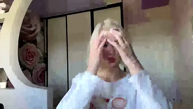 ScarlettRosy online show from 06/09/26, 04:35