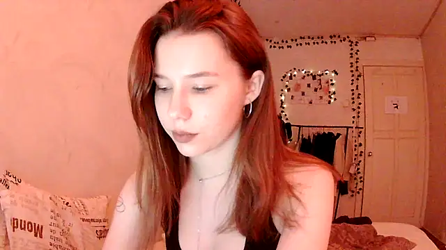 Snapshot of PollyStix chatting on 05/23/26, 03:27 PollyStix online show from 05/23/26, 03:27