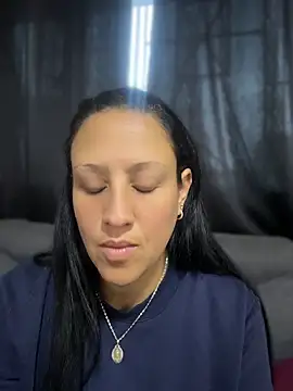 Snapshot of Cloe-Fire chatting on 05/23/26, 11:03 Cloe-Fire online show from 05/23/26, 11:03