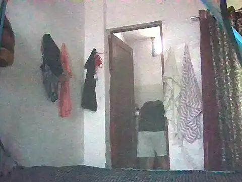 Snapshot of RubinaKhan6 chatting on 08/05/26, 02:25 RubinaKhan6 online show from 08/05/26, 02:25