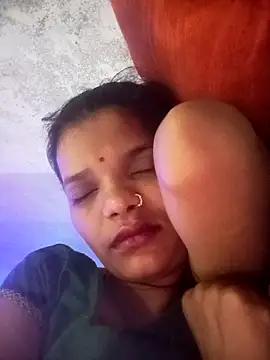 Student garl 1 online show from 05/18/26, 11:54