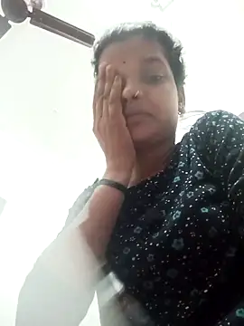 Student garl 1 online show from 05/21/26, 11:56