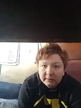 Snapshot of Tina_Mirabella chatting on 05/14/26, 04:30 Tina Mirabella online show from 05/14/26, 04:30