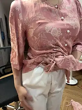 cherry by online show from 05/08/26, 02:11