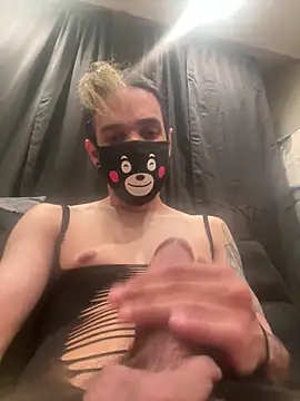 Snapshot of HYPNOTDICK chatting on 06/16/26, 02:25 HYPNOTDICK online show from 06/16/26, 02:25