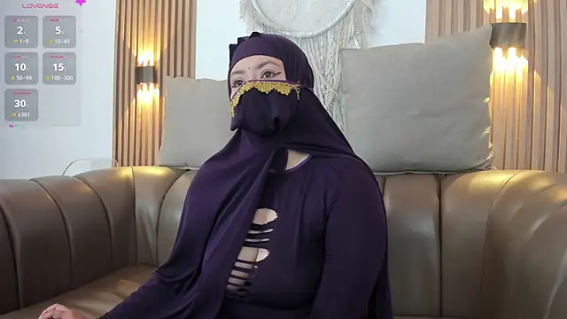 yasmin dina online show from 06/06/26, 03:06