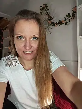 Snapshot of Candy_Cougar chatting on 05/14/26, 06:53 Candy Cougar online show from 05/14/26, 06:53