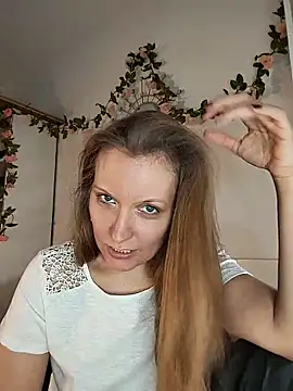Snapshot of Candy_Cougar chatting on 05/18/26, 06:52 Candy Cougar online show from 05/18/26, 06:52