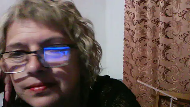 ElizabethGorden online show from 06/21/26, 07:05