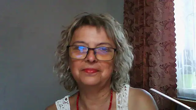 ElizabethGorden online show from 07/15/26, 01:16