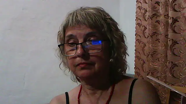 ElizabethGorden online show from 07/16/26, 06:25
