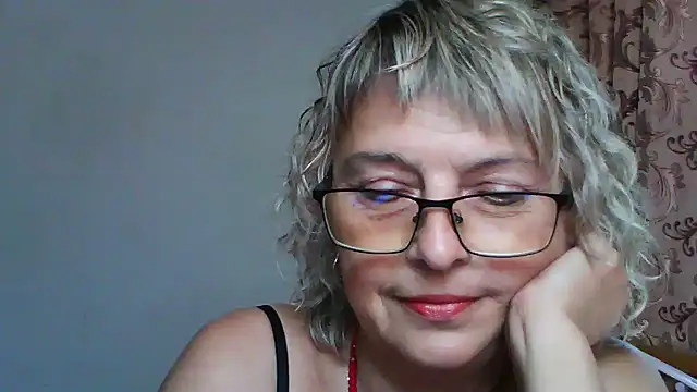 ElizabethGorden online show from 08/03/26, 01:38
