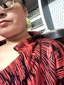 Snapshot of Riya_Tales chatting on 05/19/26, 01:28 Riya Tales online show from 05/19/26, 01:28