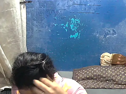 hotchilimom online show from 07/01/26, 08:41