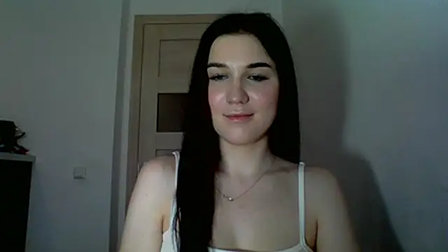Snapshot of Katiee_Foxi chatting on 05/20/26, 04:46 Katiee Foxi online show from 05/20/26, 04:46