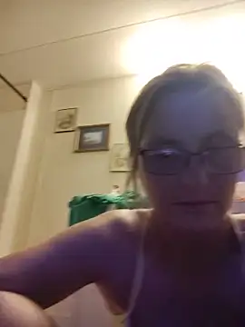 Queenle91 online show from 06/10/26, 04:23