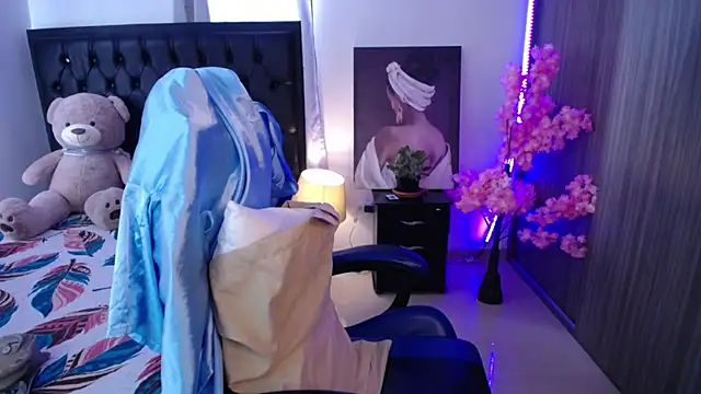 MarQueen1  online show from 05/10/26, 12:43