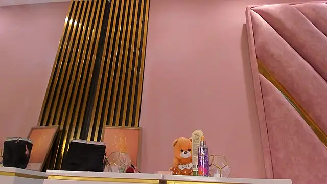Snapshot of Anny_bakers_ chatting on 07/28/26, 04:39 Anny bakers online show from 07/28/26, 04:39
