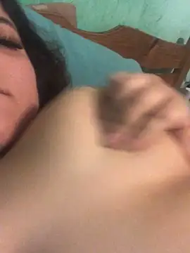 alexaparedes00 online show from 05/12/26, 11:57