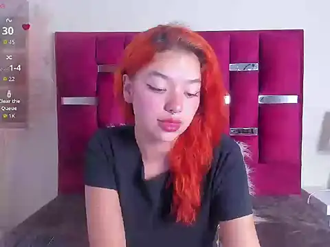Snapshot of KayleeMei chatting on 05/26/26, 11:39 KayleeMei online show from 05/26/26, 11:39