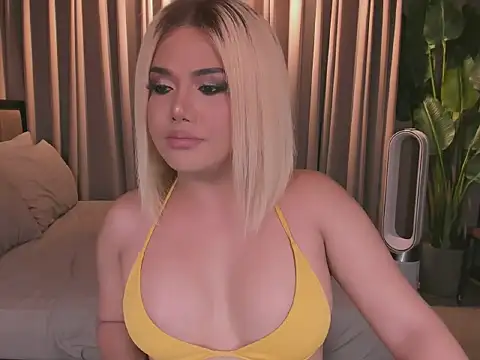 DreamangelTS online show from 12/14/25, 12:38