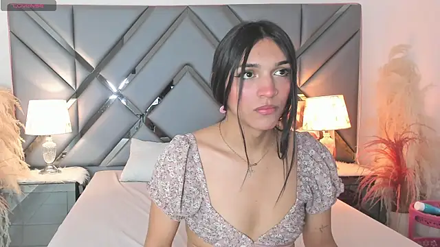 Snapshot of MadisonHerrera chatting on 06/19/26, 05:06 MadisonHerrera online show from 06/19/26, 05:06