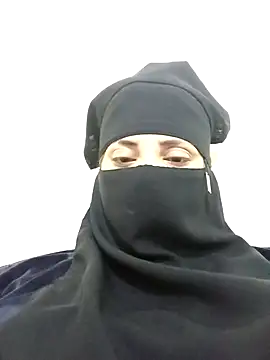 Snapshot of hiba44 chatting on 05/11/26, 07:47 hiba44 online show from 05/11/26, 07:47